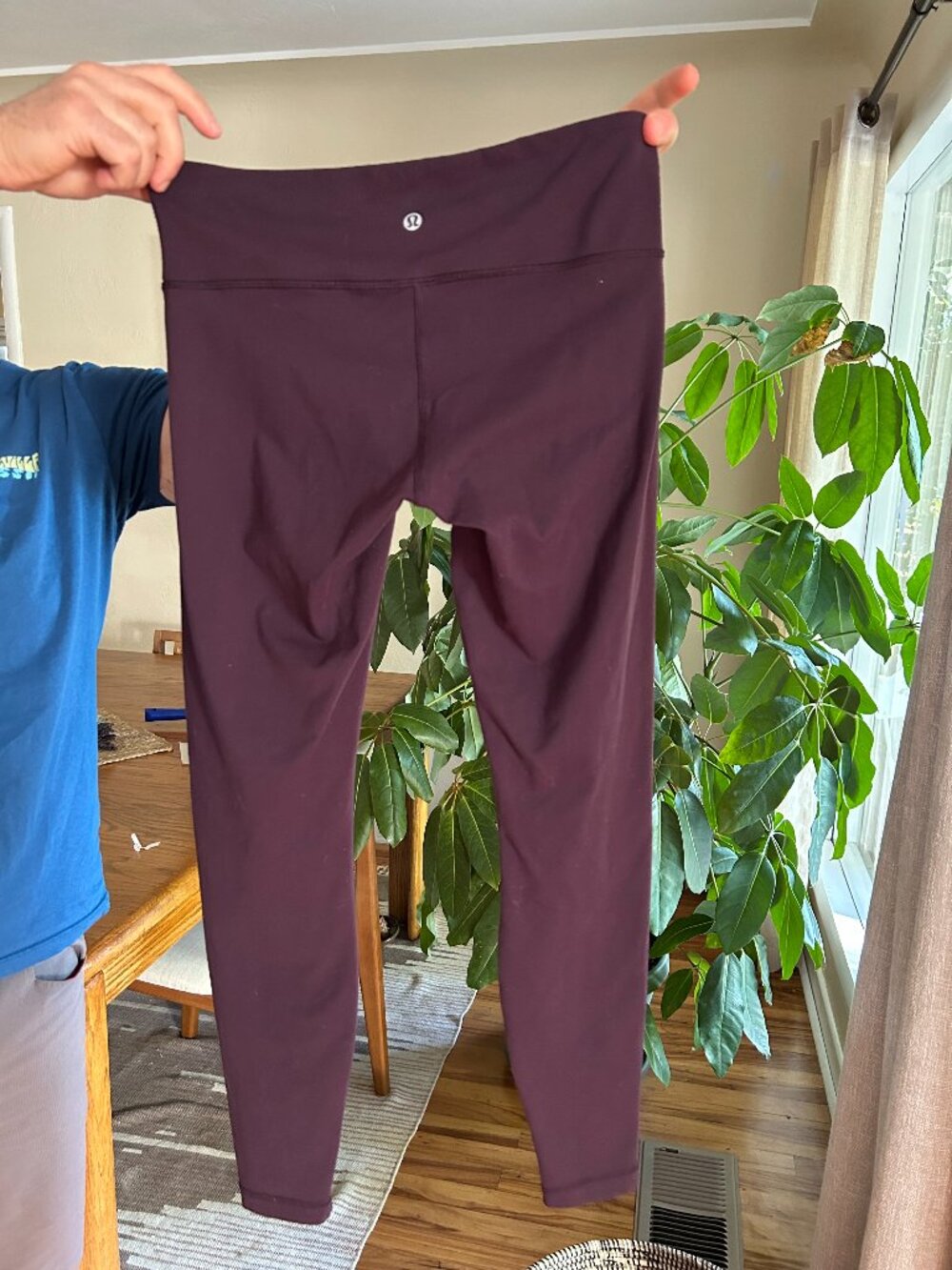 Lululemon low rise yoga pants